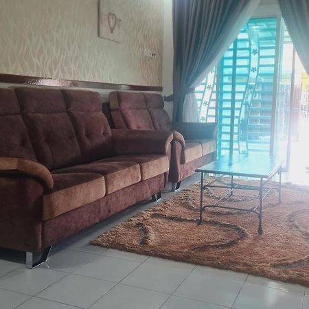 Anjung Klia House 31 With Neflix Villa Banting  Luaran gambar