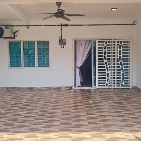 Anjung Klia House 31 With Neflix Villa Banting  Luaran gambar