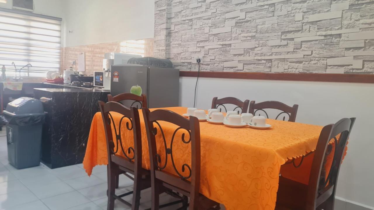 Anjung Klia House 31 With Neflix Villa Banting  Luaran gambar