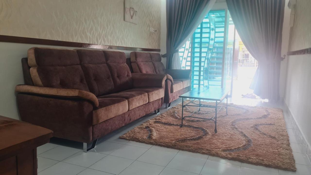 Anjung Klia House 31 With Neflix Villa Banting  Luaran gambar